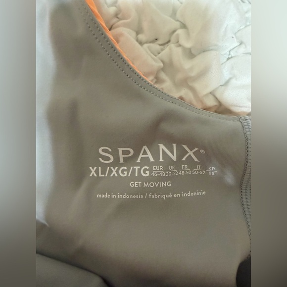 Spanx Booty Boost Ribbed Dress - Picture 6 of 8